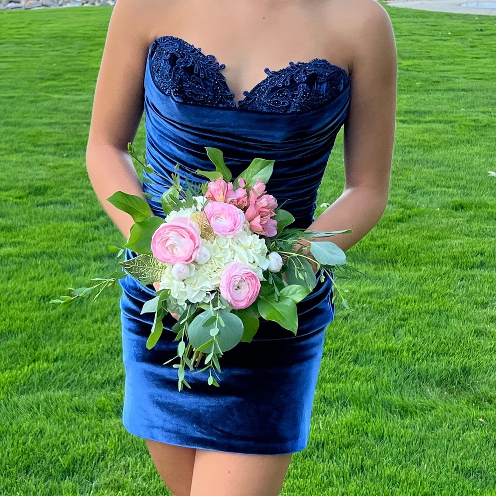 Sherri Hill 55758 strapless, velvet short homecoming dress, size 4